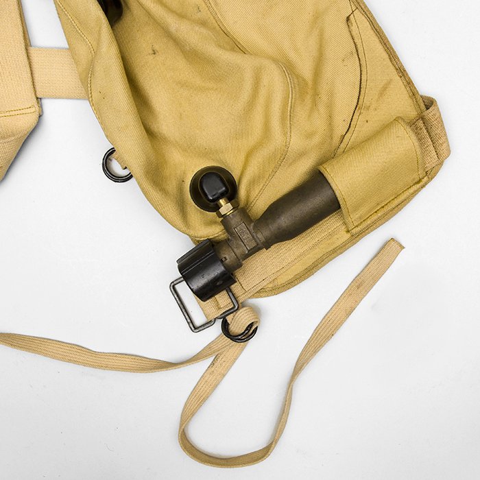 FCA8 Type 1030 B2 Luftwaffe inflatable Schwimmweste — image 5