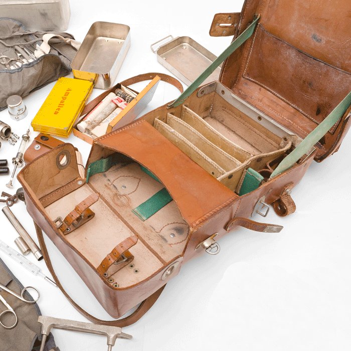 MAA46 Medical supply carrying case with full contents and capture paper — image 9