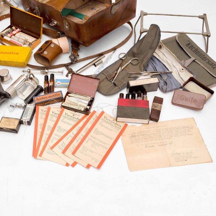 MAA46 Medical supply carrying case with full contents and capture paper — image 4