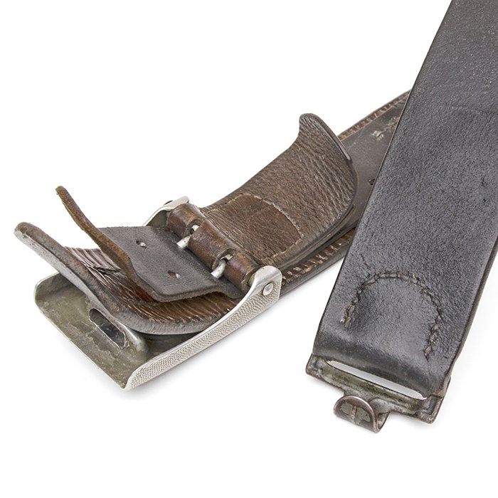 MP4010 Heer EM black leather belt with aluminum buckle — image 10