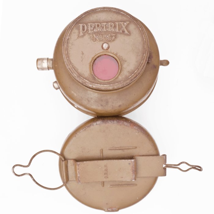 MCA27 Genuine Pertrix Model 647 Wehrmacht issue signal light — image 6