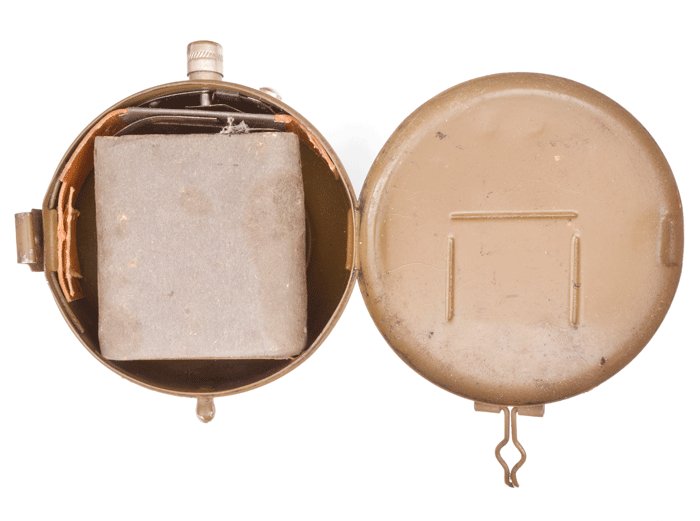 MCA27 Genuine Pertrix Model 647 Wehrmacht issue signal light — image 7