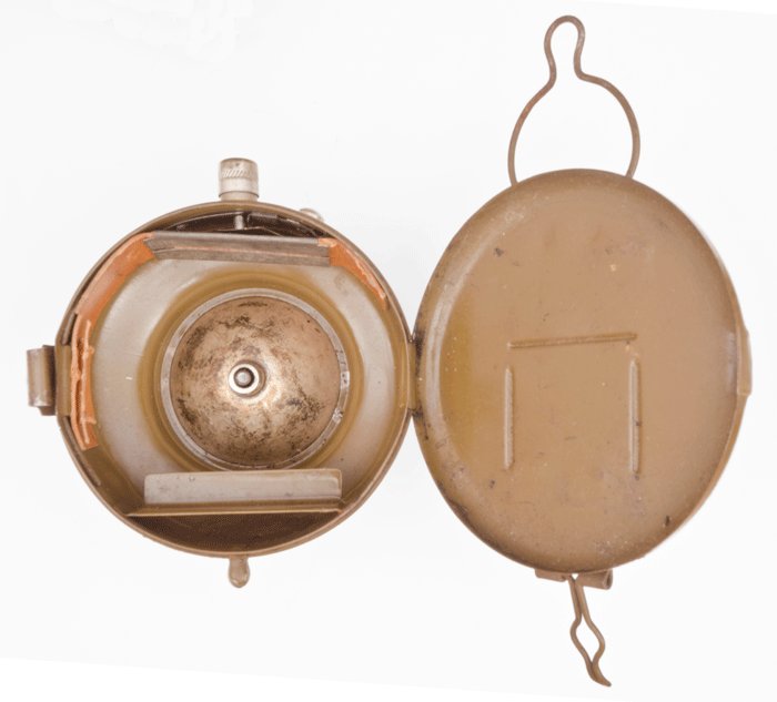 MCA27 Genuine Pertrix Model 647 Wehrmacht issue signal light — image 8