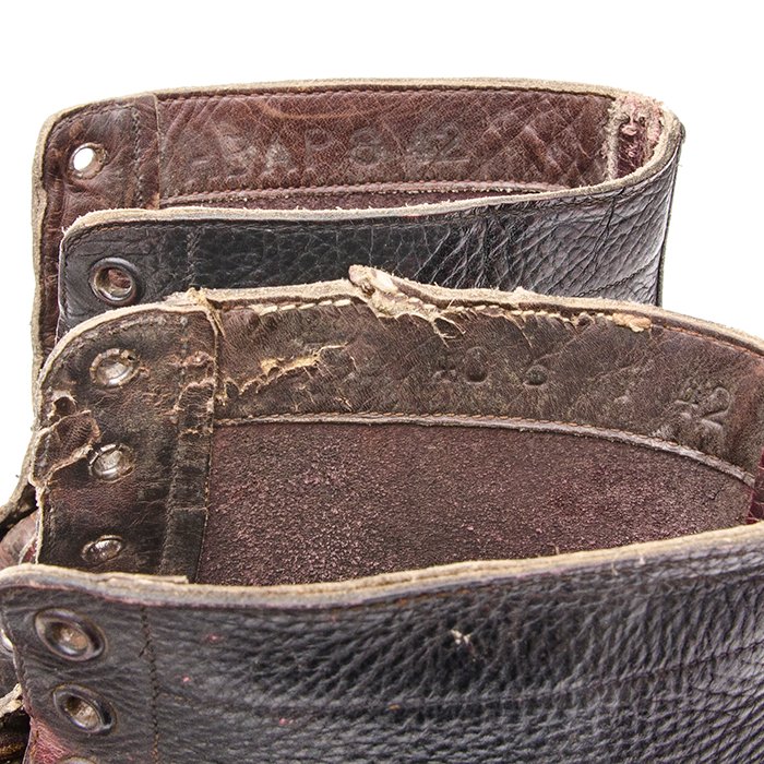 MP4002 Matched pair of black leather ankle boots — image 11