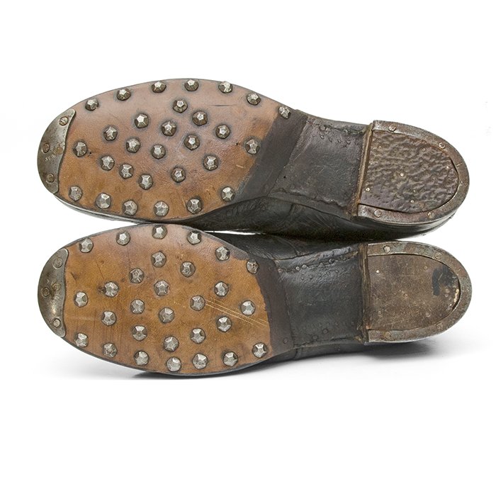 MP4002 Matched pair of black leather ankle boots — image 12