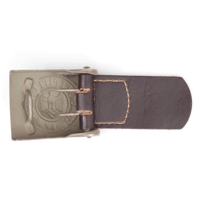 PEA12 Field grey painted Heer EM belt buckle with leather tab — image 5