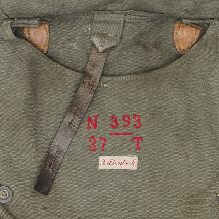 AGM6 Kriegsmarine breadbag with carrying strap — image 10