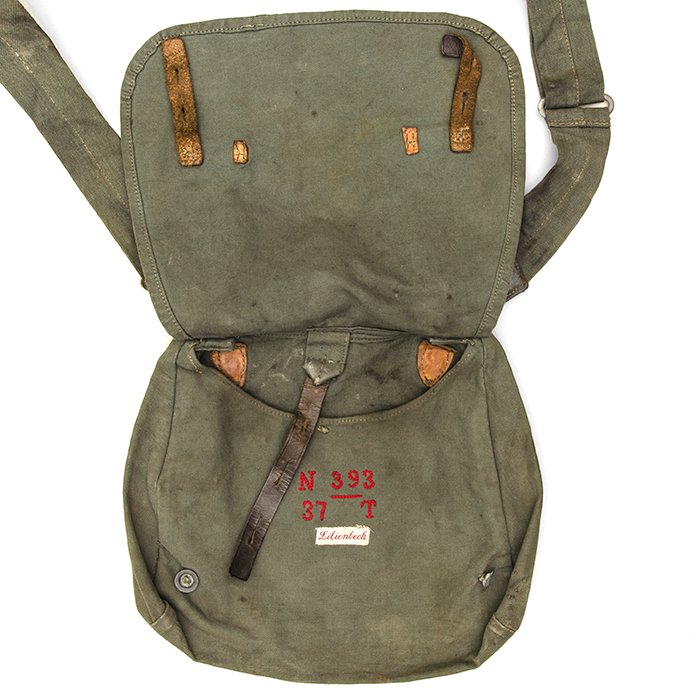 AGM6 Kriegsmarine breadbag with carrying strap — image 6