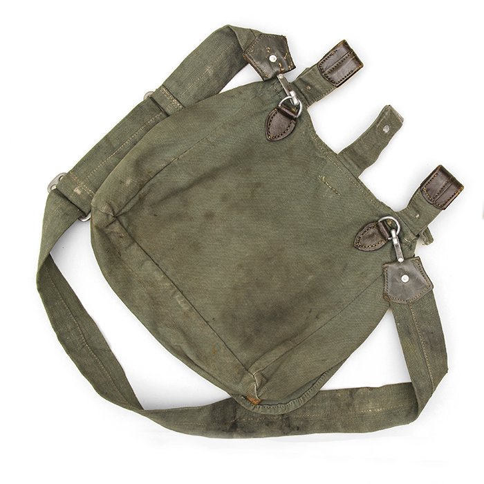 AGM6 Kriegsmarine breadbag with carrying strap — image 7