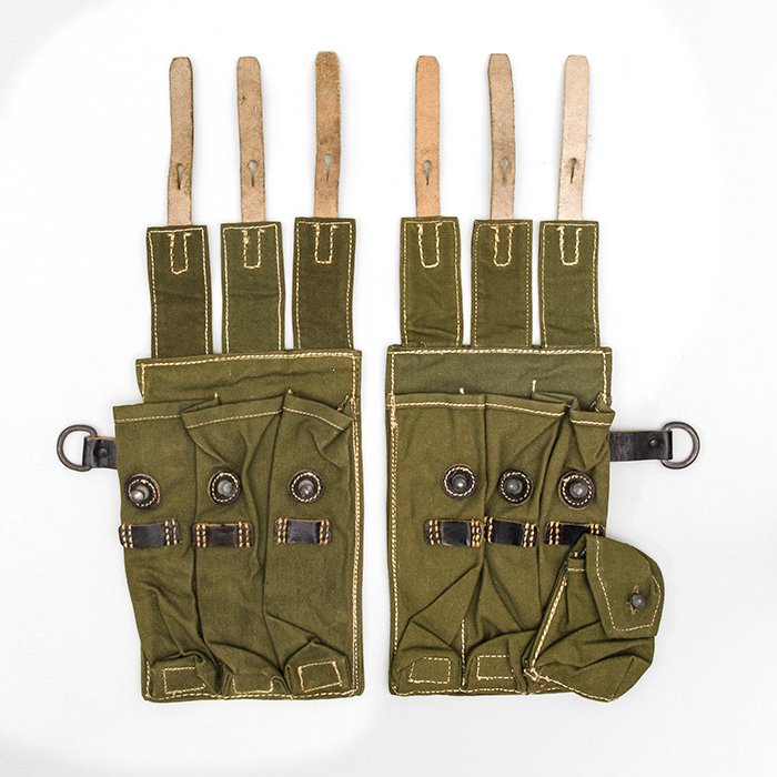 ACE2 Matched pair of unissued MP40 magazine pouches — image 8
