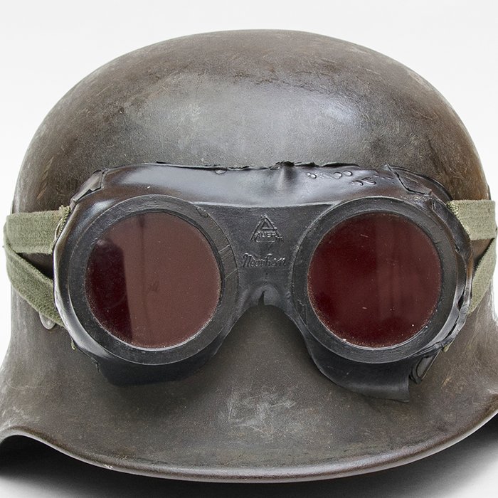 RSH10 Kriegsmarine goggles with red tinted lenses — image 3