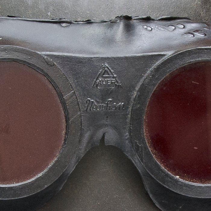RSH10 Kriegsmarine goggles with red tinted lenses — image 4