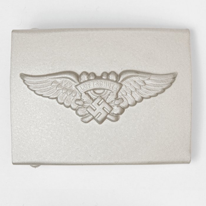 SWA2 Unissued second type Luftschutz EM belt buckle — image 2