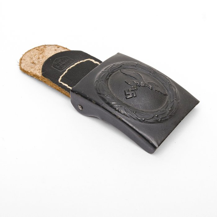 AHJ37 Blue painted Luftwaffe EM belt buckle with leather tab — image 3