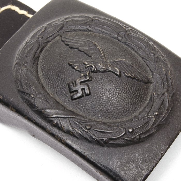 AHJ37 Blue painted Luftwaffe EM belt buckle with leather tab — image 4