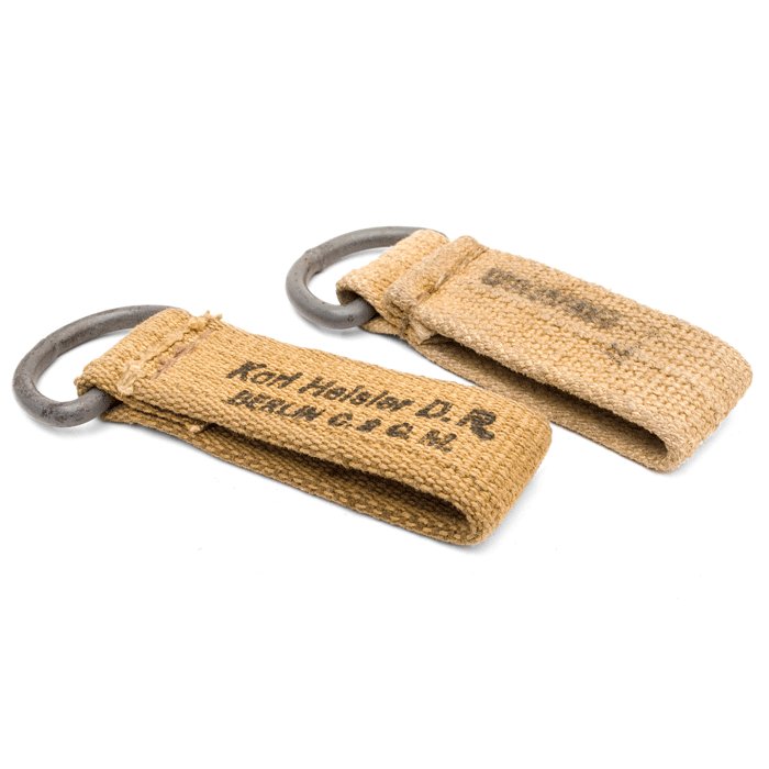 GAA58 Pair of Luftwaffe tropical D rings — image 4