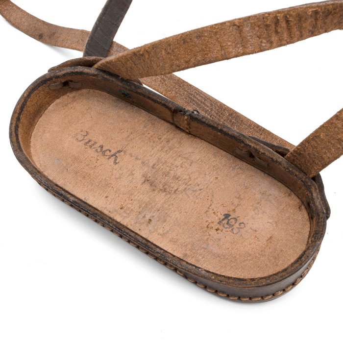 MAA51 Set of pre war 6x30 service binoculars and leather carrying case — image 14