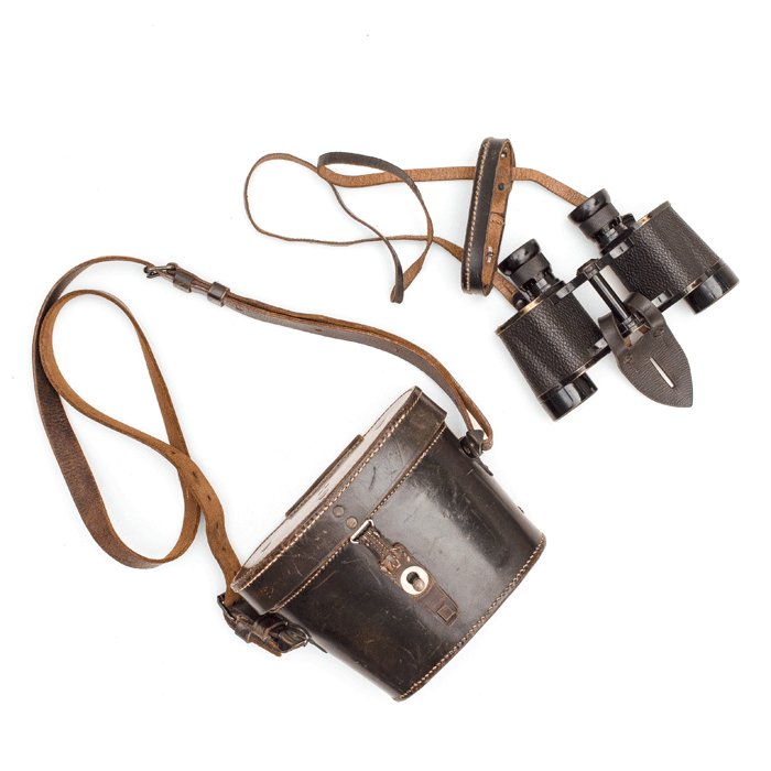 MAA51 Set of pre war 6x30 service binoculars and leather carrying case — image 3