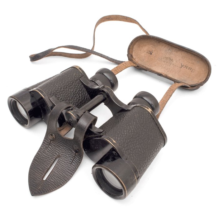 MAA51 Set of pre war 6x30 service binoculars and leather carrying case — image 4