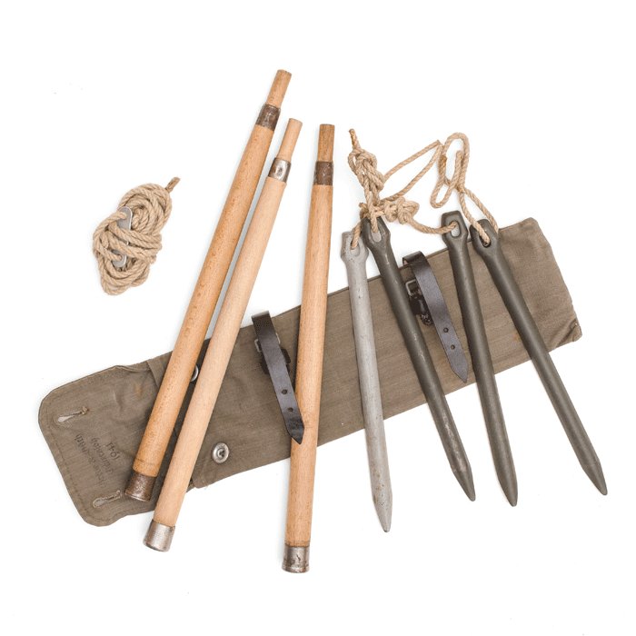 MAA55 1941 dated tent kit with carrying pouch — image 2