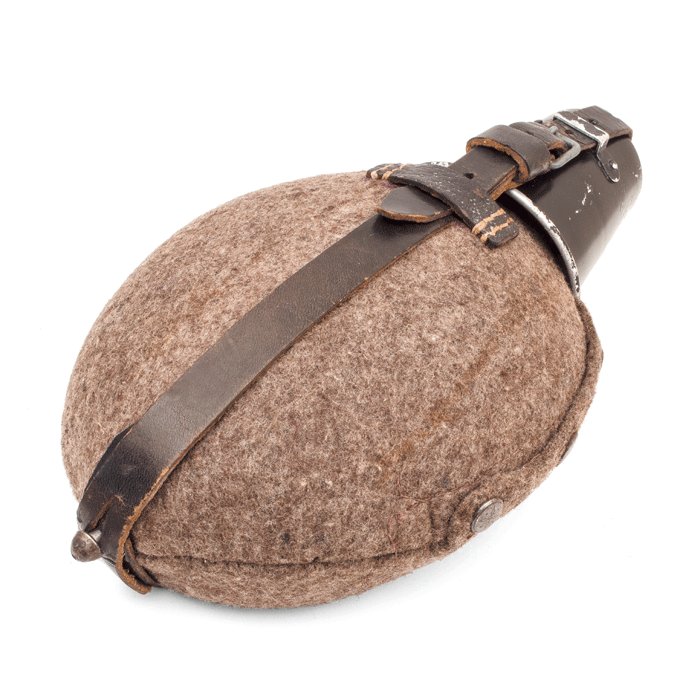 MAA52 Water bottle with small metal drinking cup — image 4