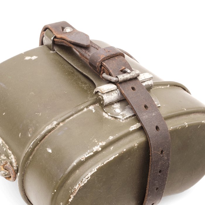 SJA45 1940 dated mess kit and equipment carrying strap — image 5
