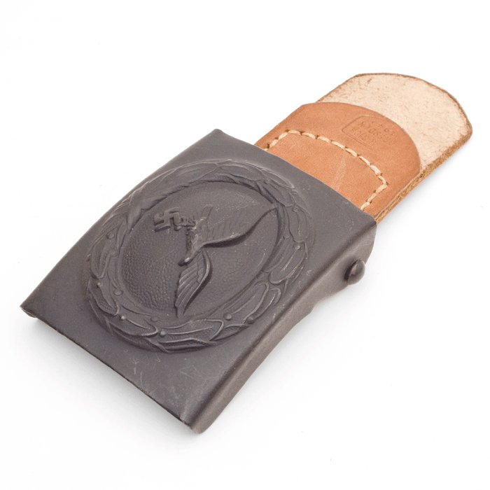 SPA9 Mint Luftwaffe EM belt buckle with brown leather tab — image 4