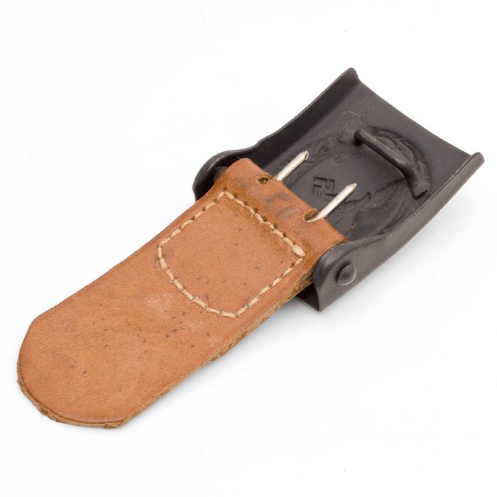 SPA9 Mint Luftwaffe EM belt buckle with brown leather tab — image 7