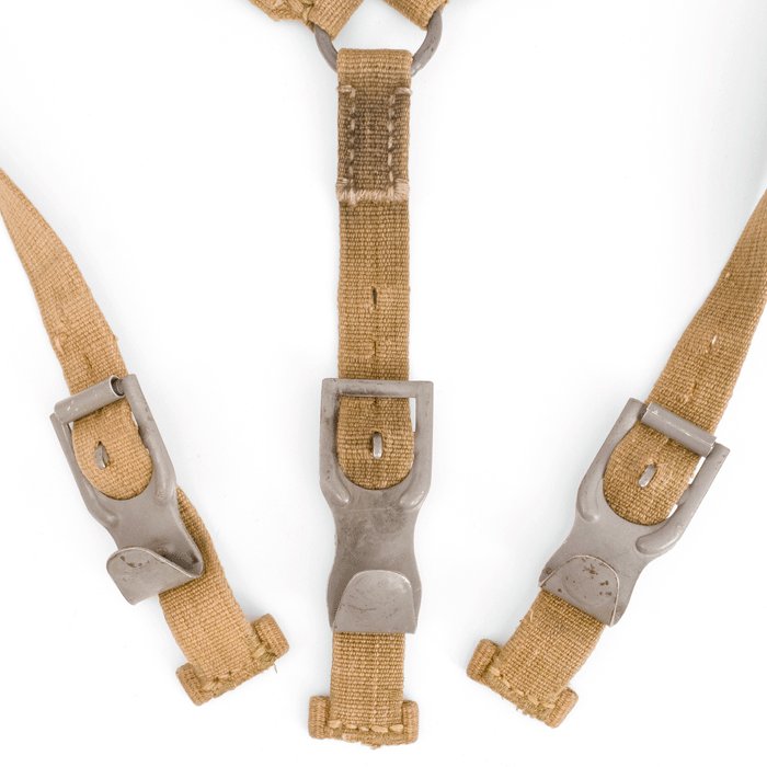 AMA7 Luftwaffe tropical Y-straps with two tropical D-rings — image 3