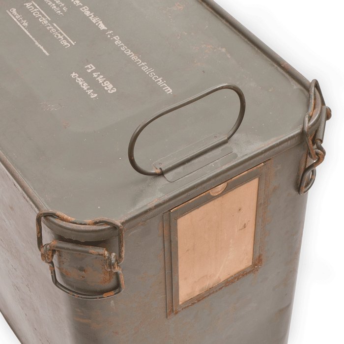 MCA34 Complete Fallschirmjäger parachute with carrying bag and waterproof storage can — image 5