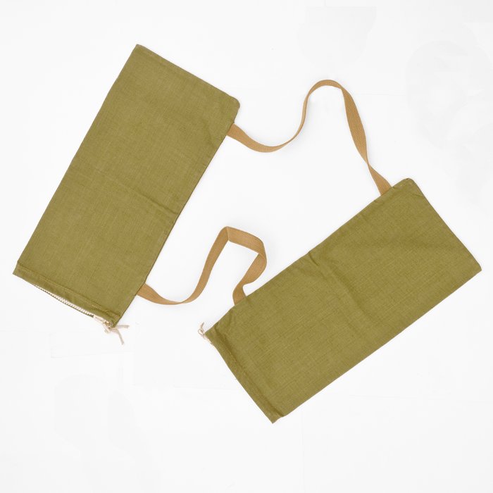 AMS06 Unissued set of Luftwaffe stick grenade bags with white plastic zippers — image 3