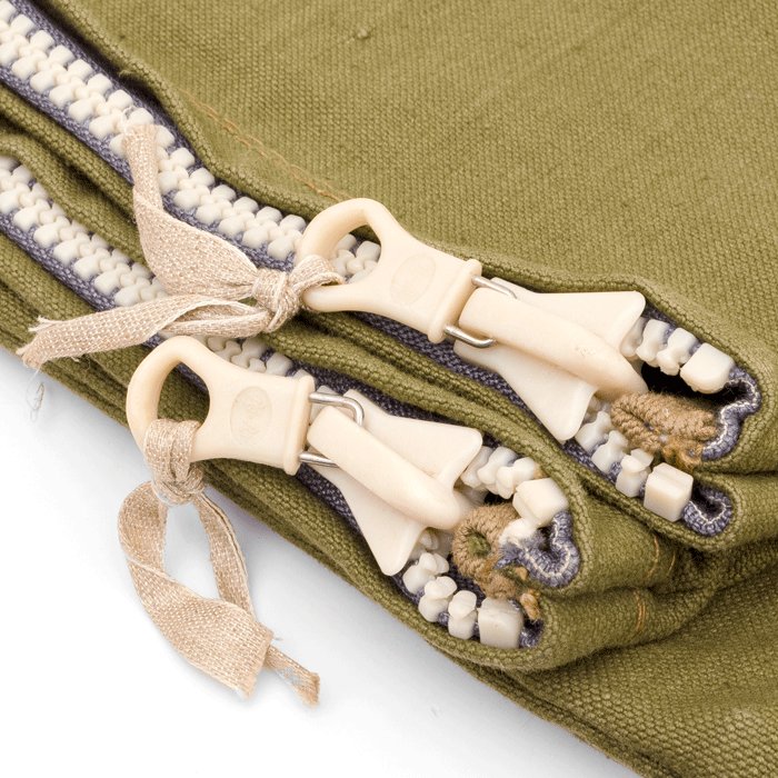 AMS06 Unissued set of Luftwaffe stick grenade bags with white plastic zippers — image 7