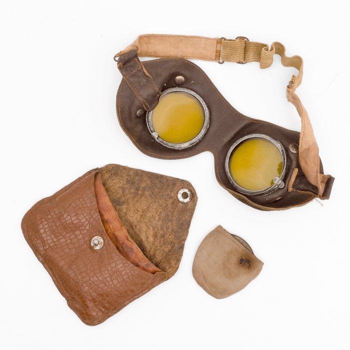 SJA8 Sun and dust goggles with case and replacement lenses — image 2