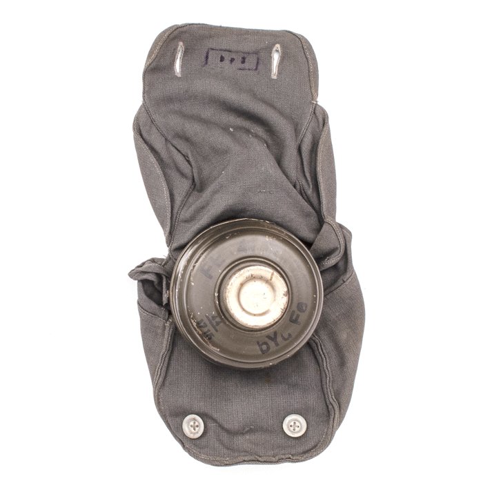 1A2P Luftwaffe spare gas mask filter and carrying pouch — image 3
