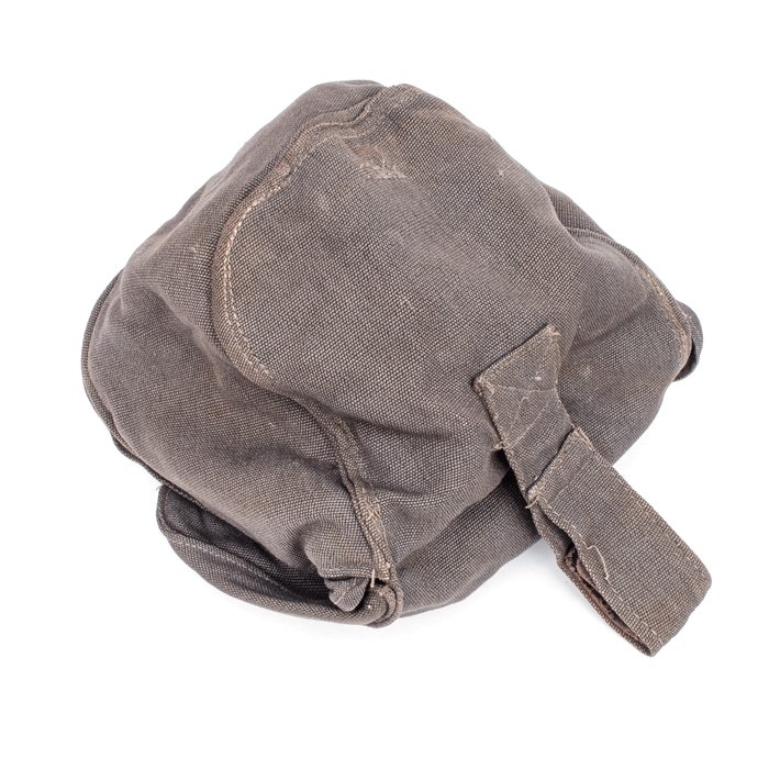 1A2P Luftwaffe spare gas mask filter and carrying pouch — image 6