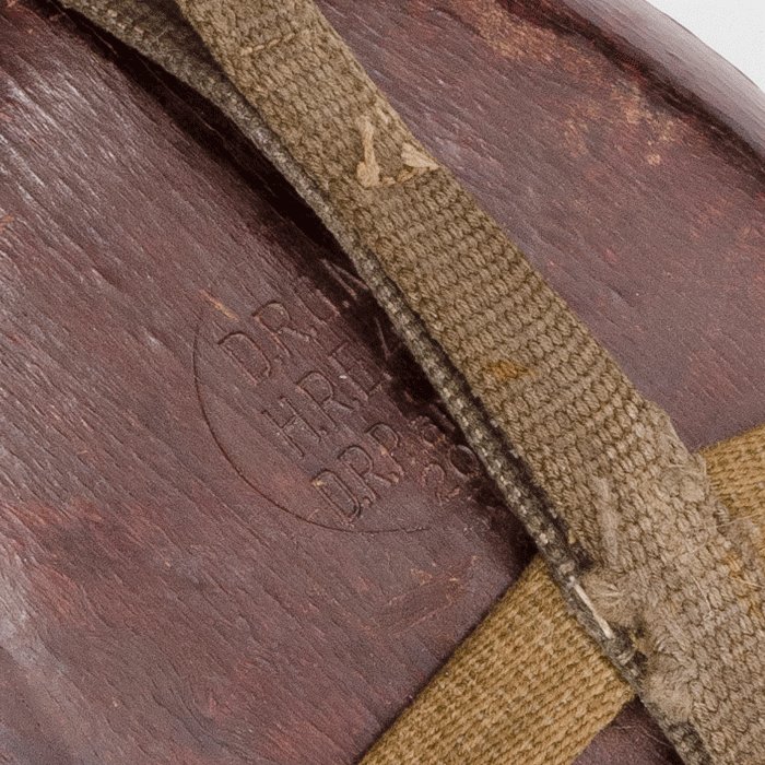 1A2O Plastic impregnated wood water bottle with bakelite drinking cup — image 11