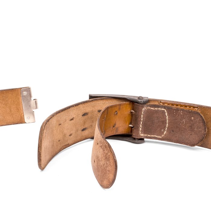 MAA12 Gunstock brown leather Luftwaffe service belt with blue Luftwaffe painted buckle and leather tab — image 7