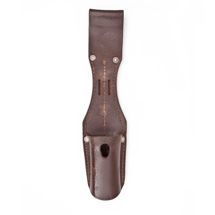 MCA37 Brown leather Luftwaffe 98k bayonet frog — image 3