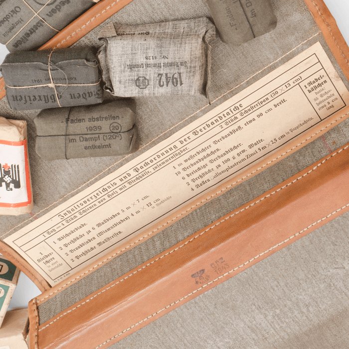 MCA35 Complete 1943 dated medical kit for military ambulance — image 5