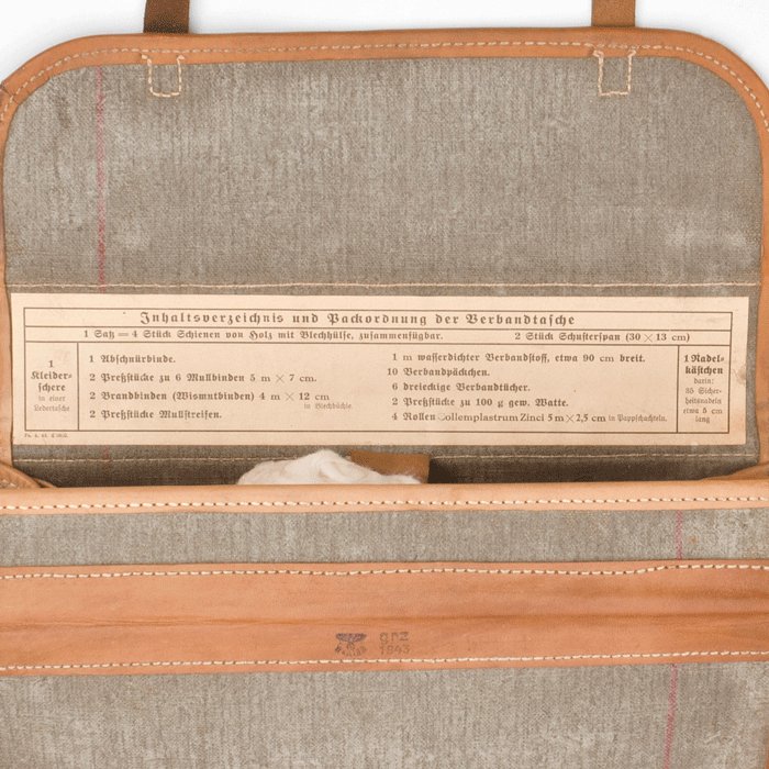 MCA35 Complete 1943 dated medical kit for military ambulance — image 9