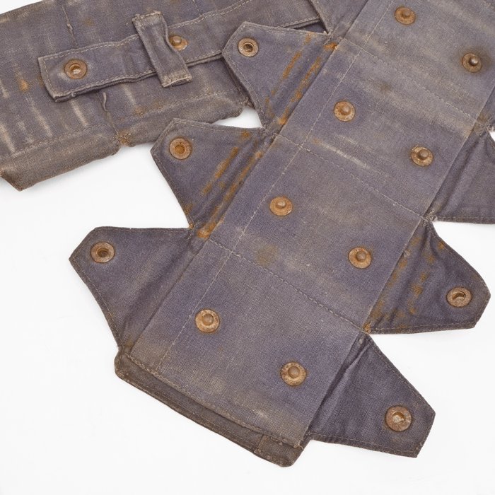 MCA52 Early blue Luftwaffe Fallschirmjäger K98 bandolier with angled flaps — image 5