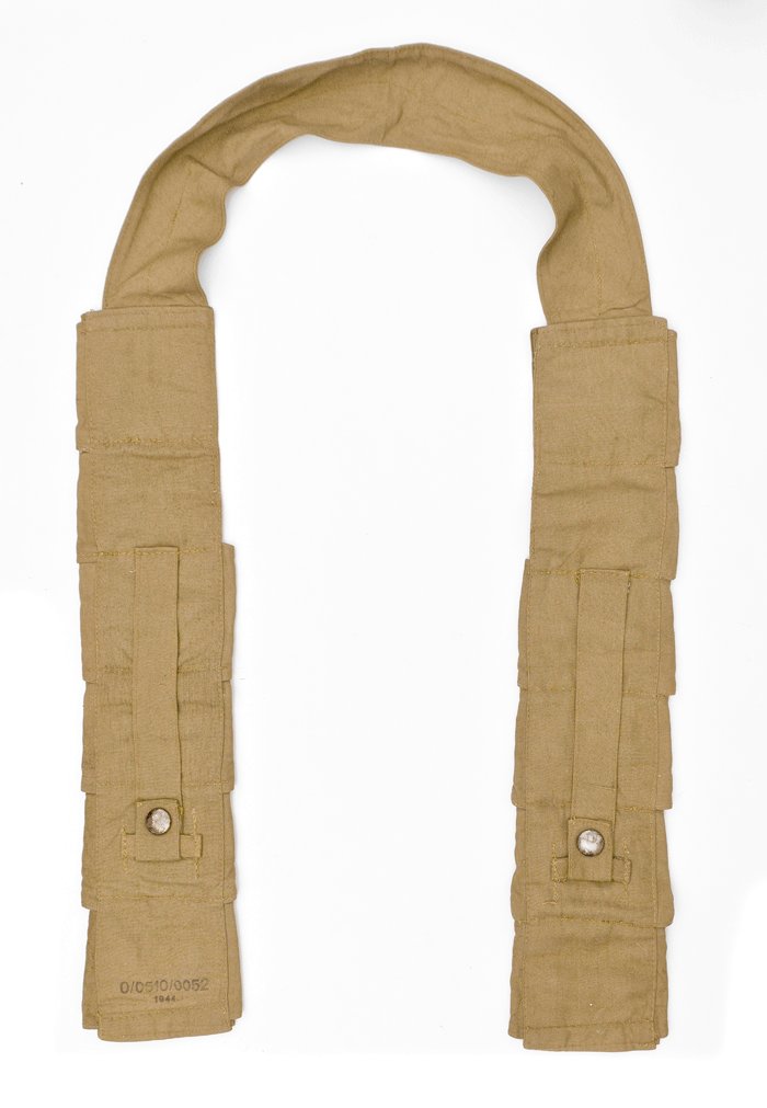 MCA50 Later issue Luftwaffe Fallschirmjäger K98 bandolier — image 9