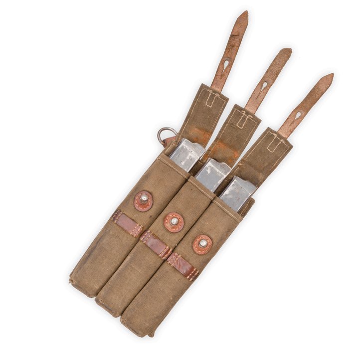 TPA21 1941 dated MP40 pouch with three magazines — image 4