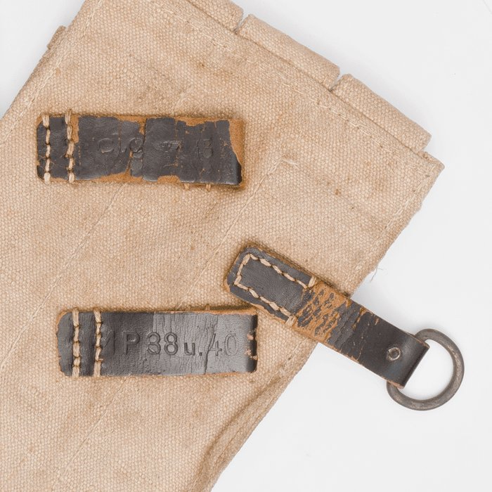 OT005 Matched pair of MP40 magazine pouches — image 11