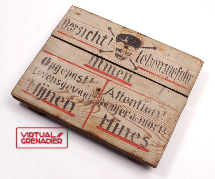 AR021 Wooden minefield warning sign — image 2