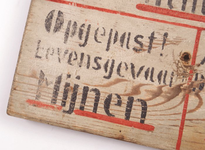 AR021 Wooden minefield warning sign — image 5