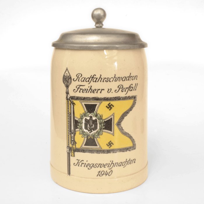 TPA4 Commemorative half liter stein with Kavallerie standarte motif — image 2