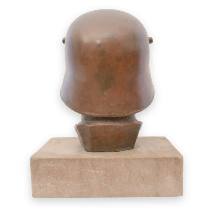 HPA1 Heroic helmeted bronze figure with marble base — image 10
