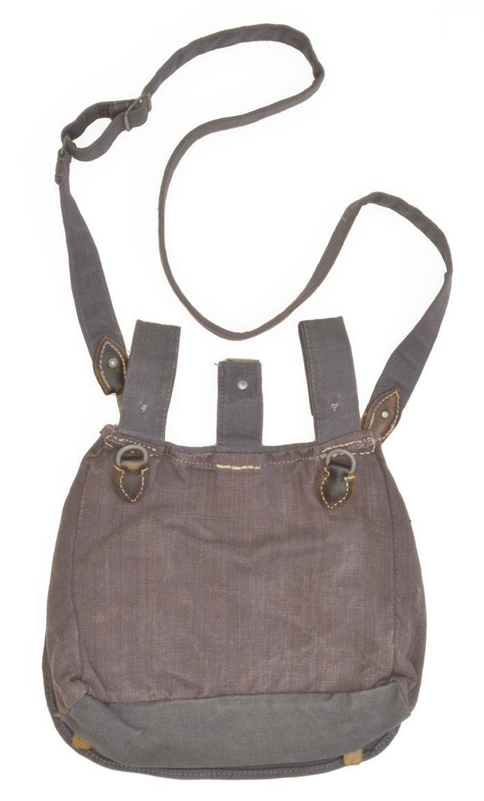 HJA6 Excellent Luftwaffe bread bag and carrying strap — image 5