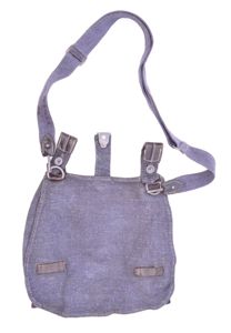 AMS033 Luftwaffe breadbag with carrying strap
